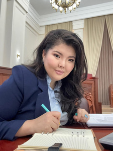 УИХ-ын Ёс зүйн дэд хороогоор М.Нарантуяа Нарад холбогдох гомдлыг хэлэлцэж байна